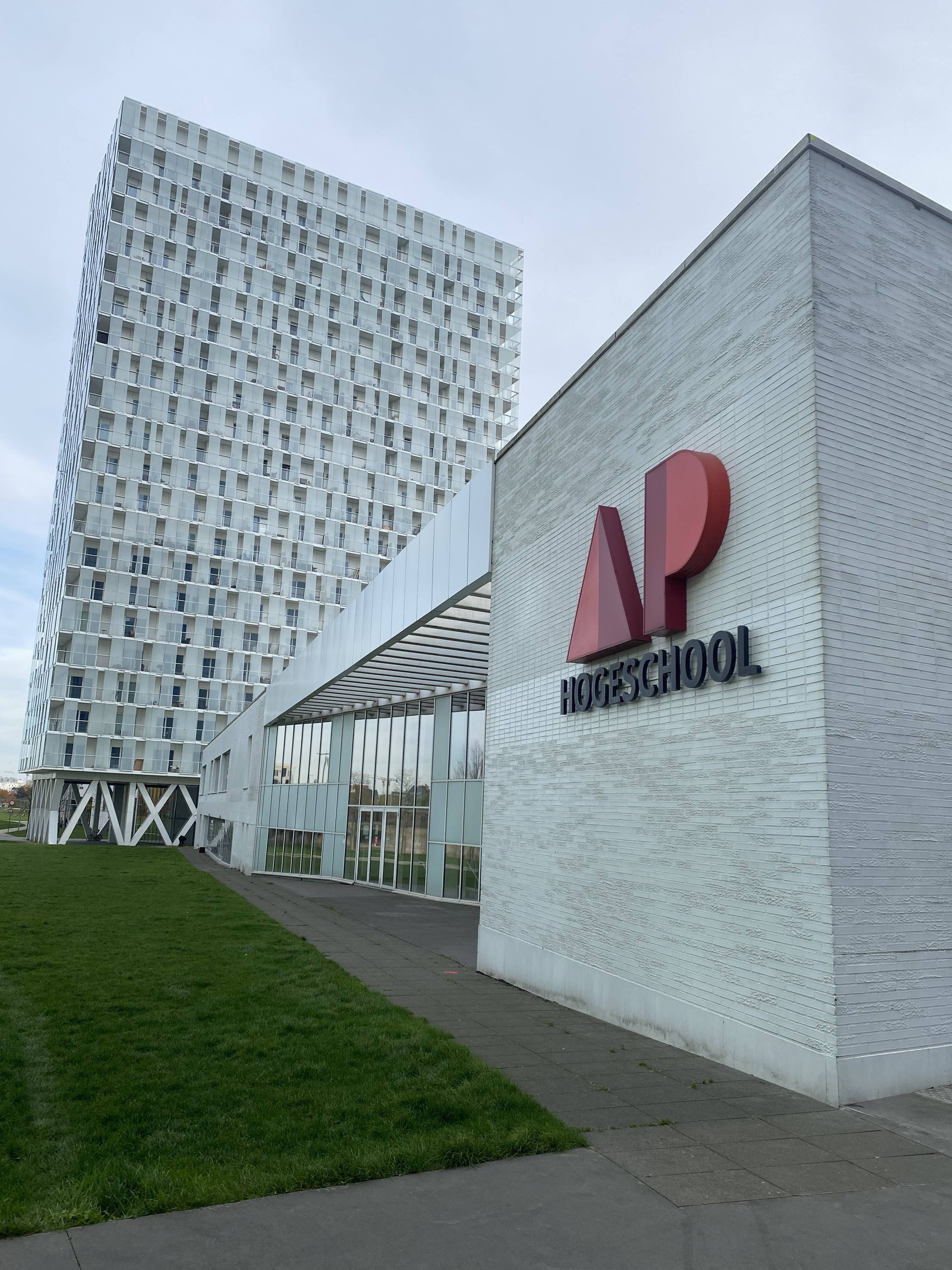 Cinco estudiantes y dos docentes del Área de Audiovisual y Creación Gráfica participan en la 11ª Edición de la International Project Week de AP Hogeschool 