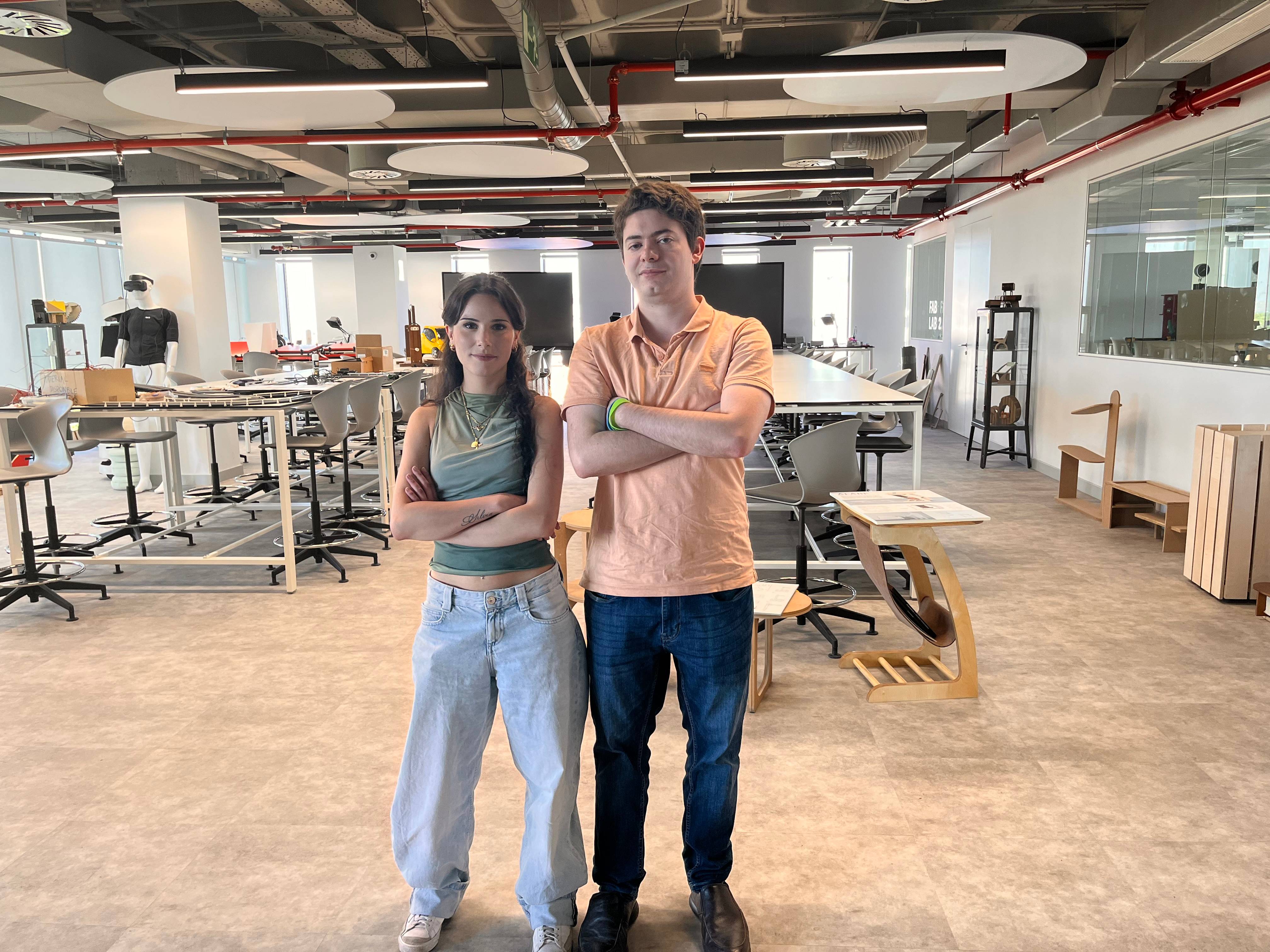 Irene Alonso y Rodrigo Lacal crean los trofeos de la IV Edición del HPE CDS Tech Challenge 