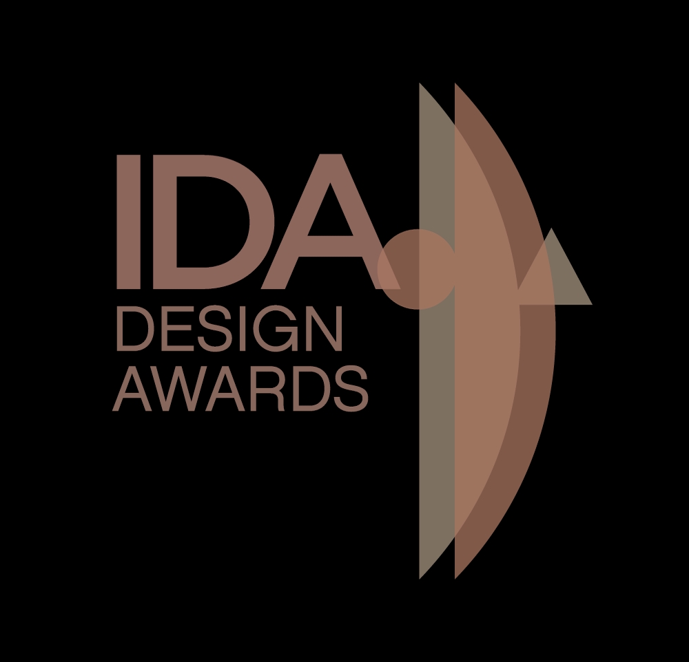 Logotipo de los IDA Design Awards en un fondo negro.