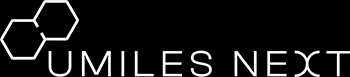 Logotipo de la empresa Umiles Next en un fondo negro.