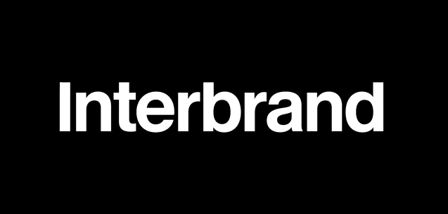 Logo de la empresa Interbrand sobre un fondo negro.