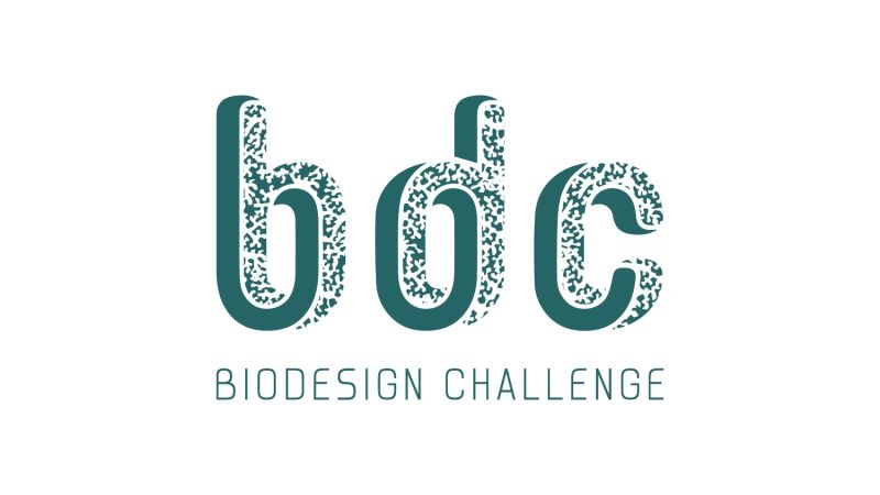 Logo del Biodesign Challenge que presenta las letras 'bdc' con un diseño creativo.