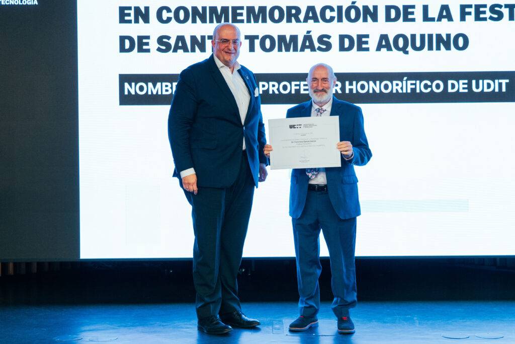 El evento celebra la conmemoración de la festividad de Santo Tomás de Aquino con la entrega de un reconocimiento.