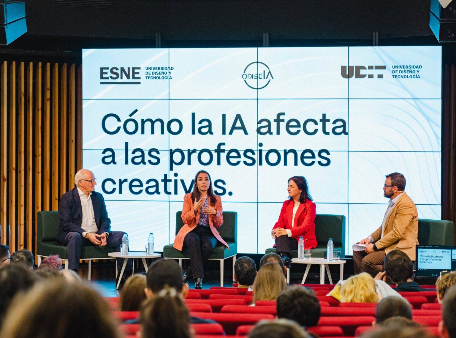  Invitaciones a los programas organizados por la UNIVERSIDAD