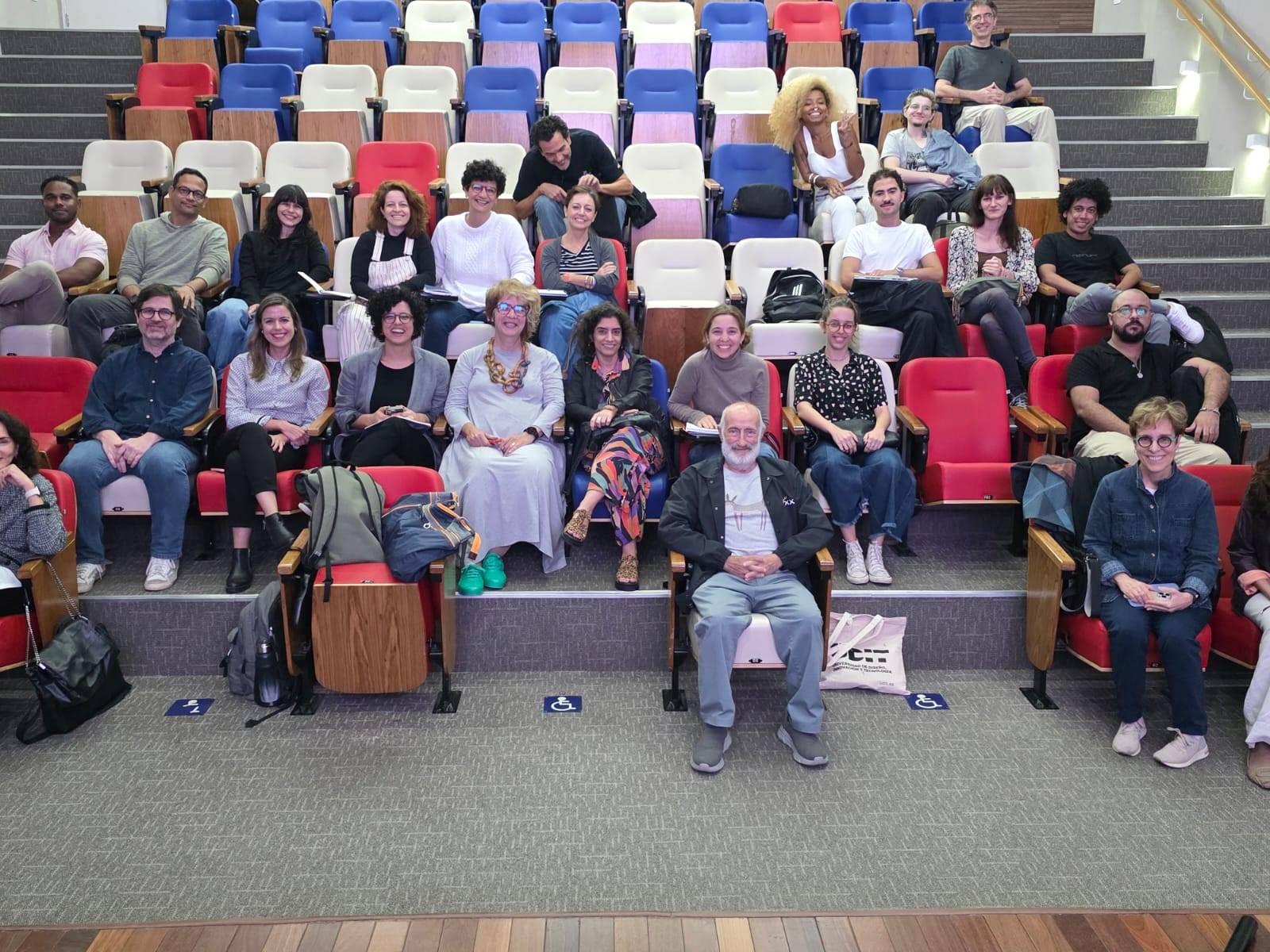 Participantes en las actividades académicas desarrolladas en la UFRJ durante la visita de la Escuela de Doctorado de UDIT.