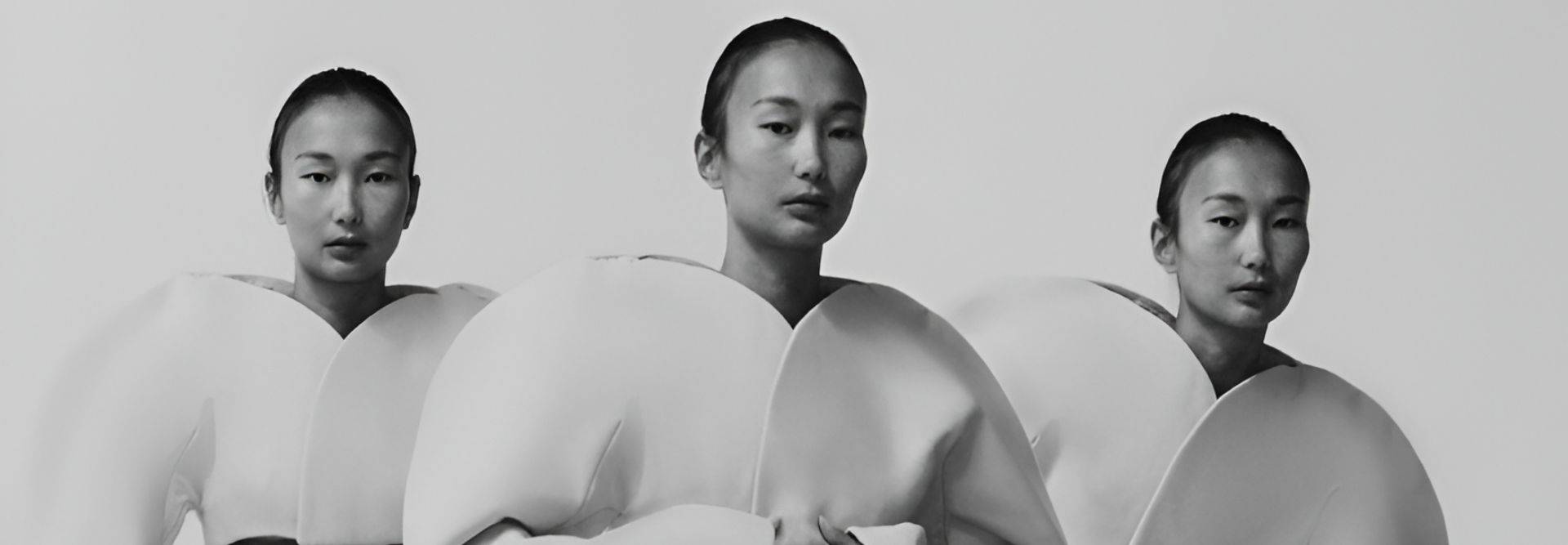 Blanca de Bonrostro, alumna del Grado en Diseño de Moda, gana el Premio Pierre Cardin Jóvenes Diseñadores con su diseño The Rounded Suit 