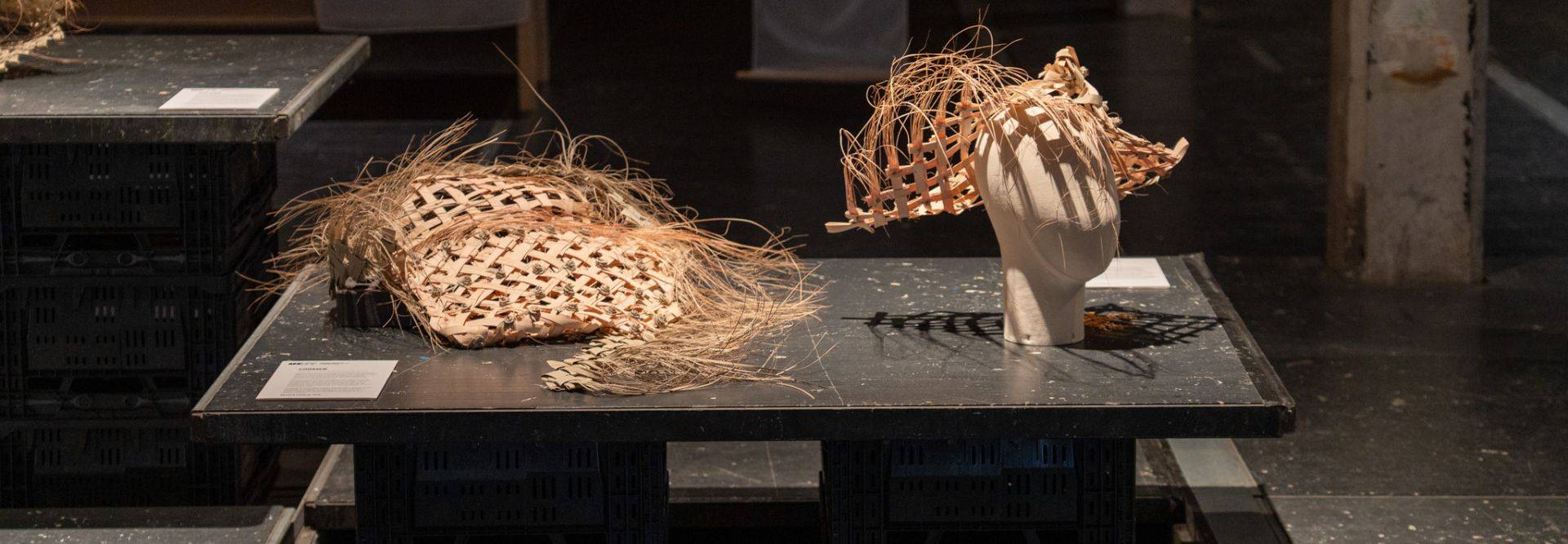 Matadero Madrid acoge la exposición ‘En esta casa se teje’, un proyecto liderado por estudiantes y docentes de UDIT
