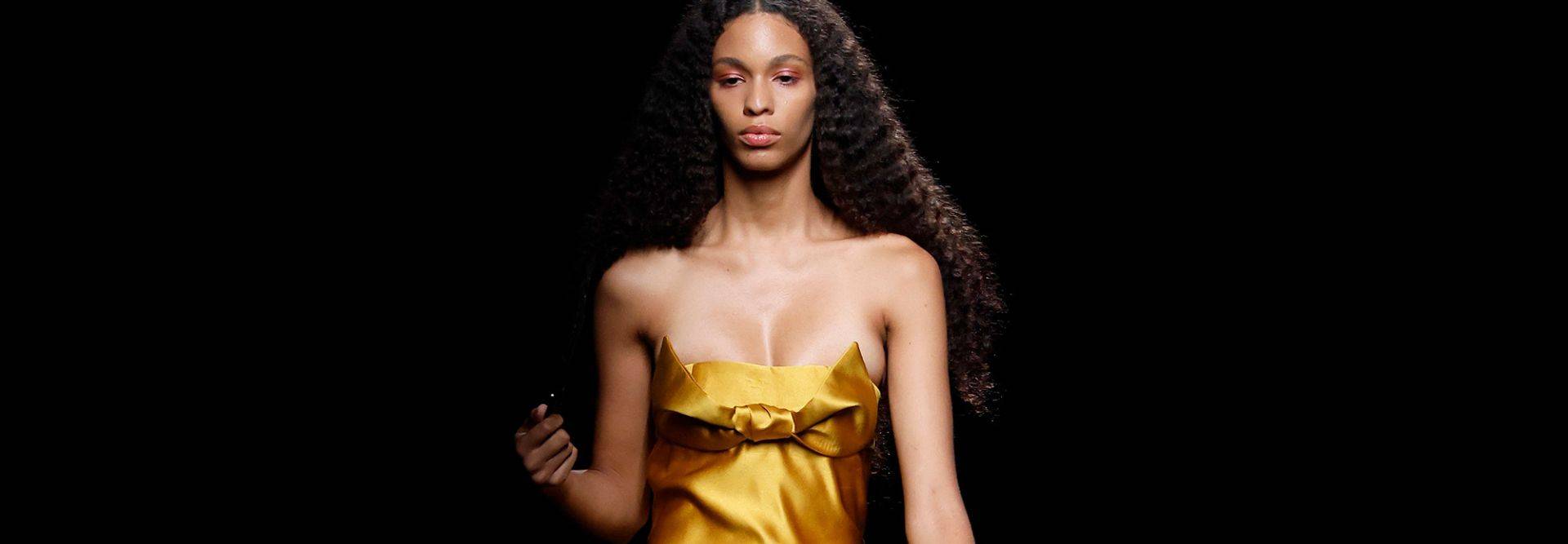 Antonio del Canto, alumni del Grado en Diseño de Moda, presenta su colección Vertige en la MBFWMadrid 