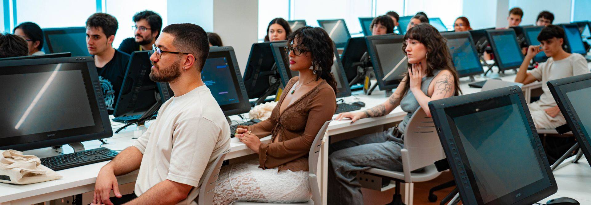 UDIT FP lidera los Rankings de Financial Magazine en tres titulaciones: DAM, ASIR y A3D