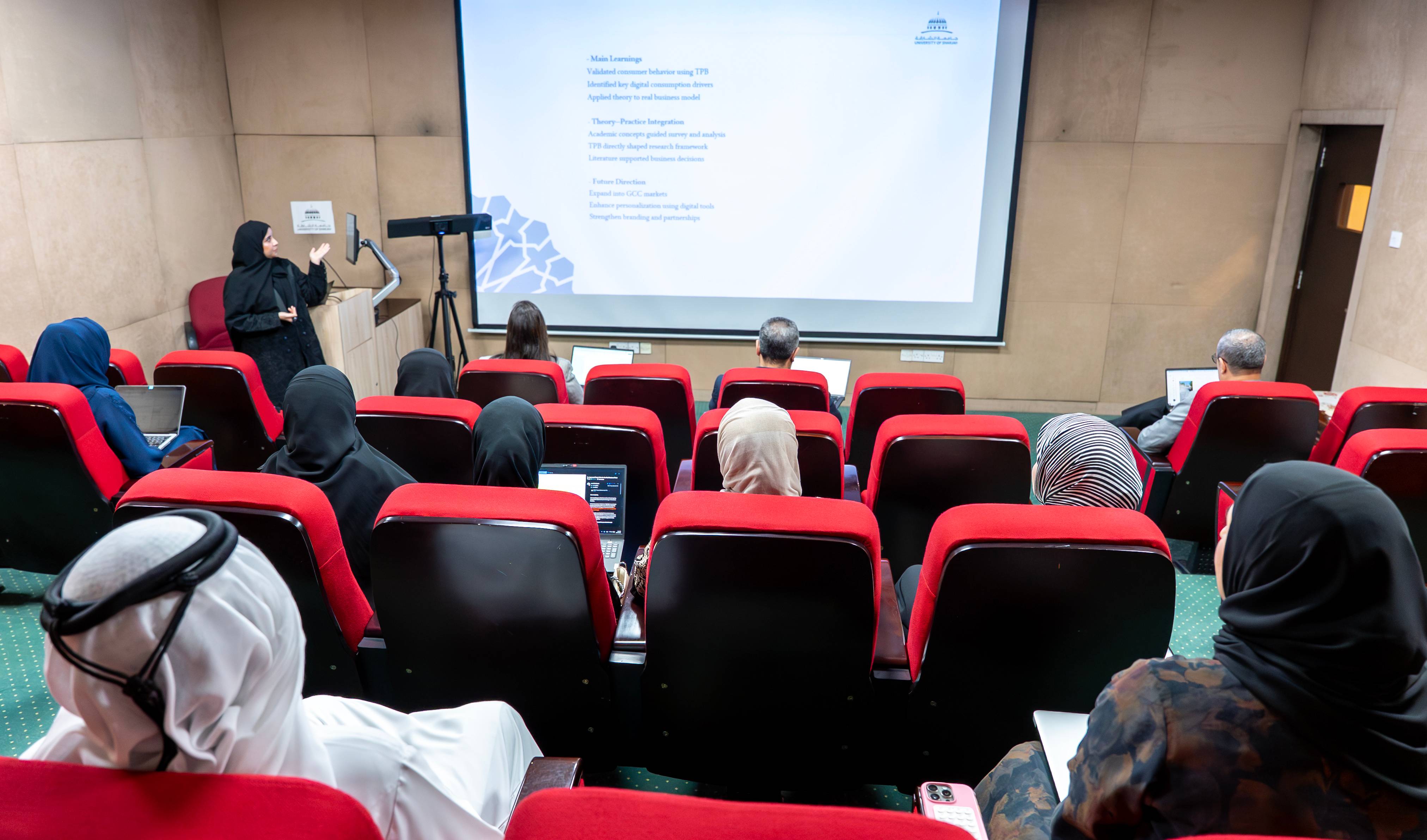 Investigación en comunicación digital, e-commerce y realidad virtual, protagonistas en tribunales internacionales con participación de UDIT