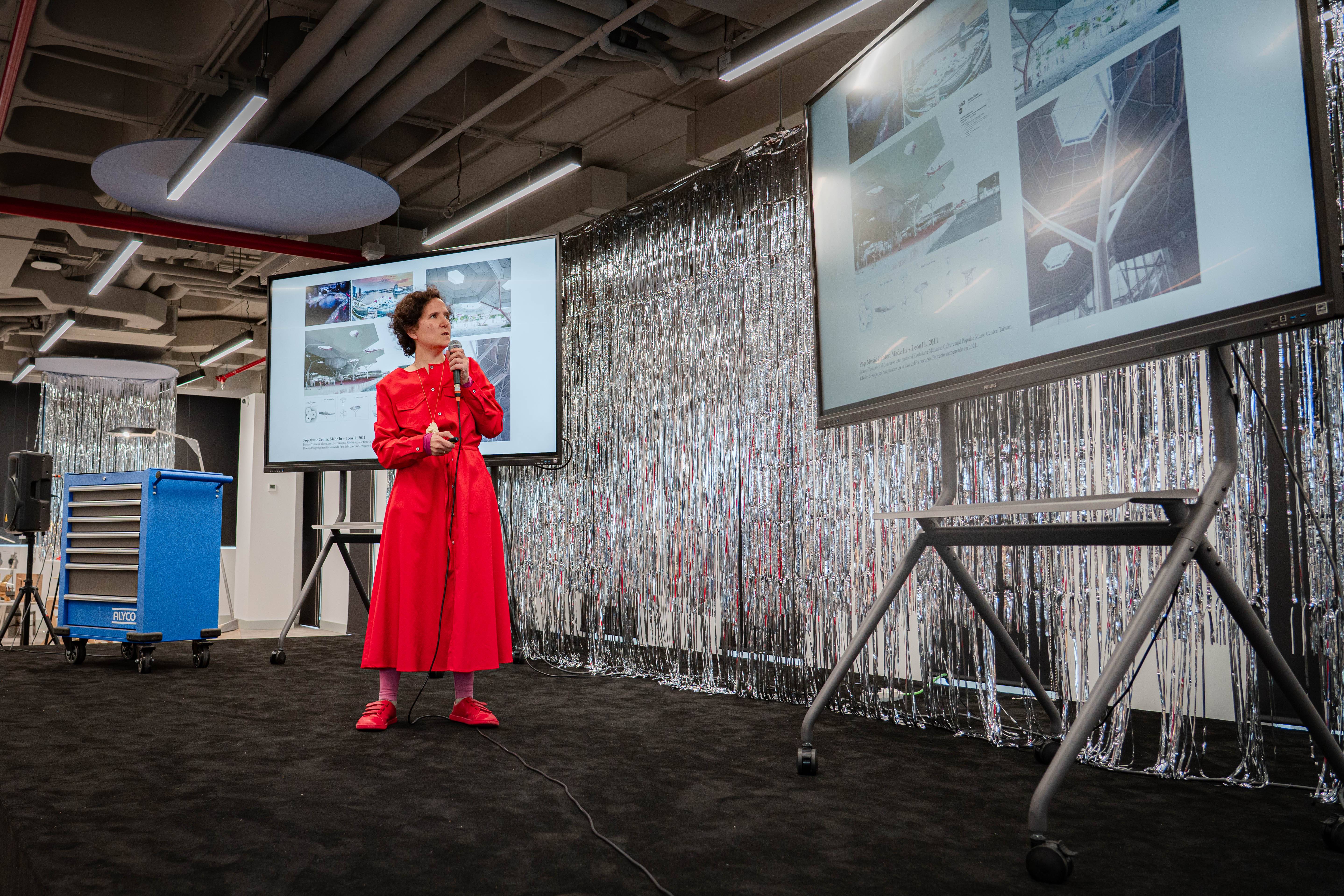 Muestra: los estudiantes de Diseño de Producto de UDIT toman la palabra