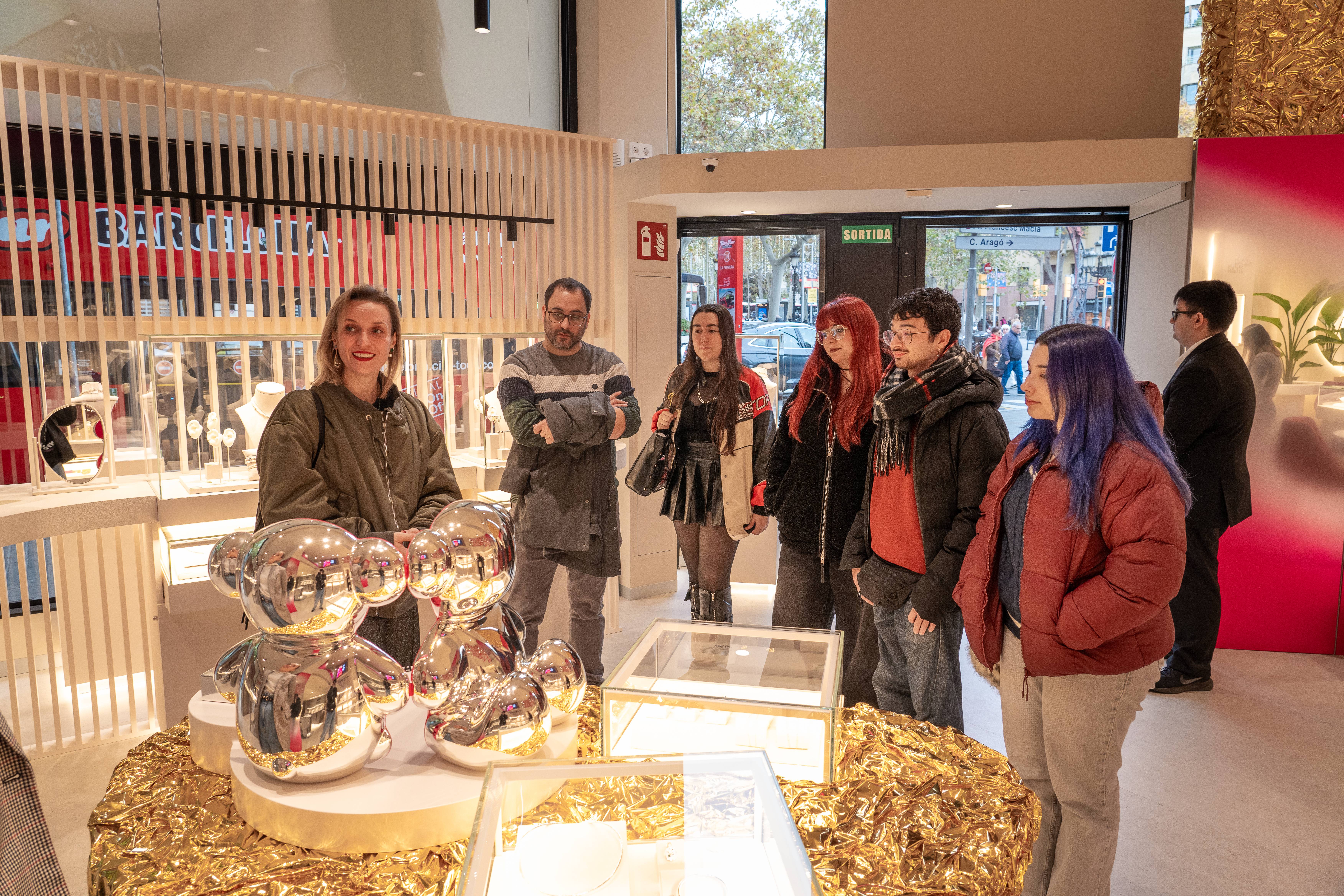 Los estudiantes del Grado en Diseño y Desarrollo de Videojuegos visitan TOUS y SUOT