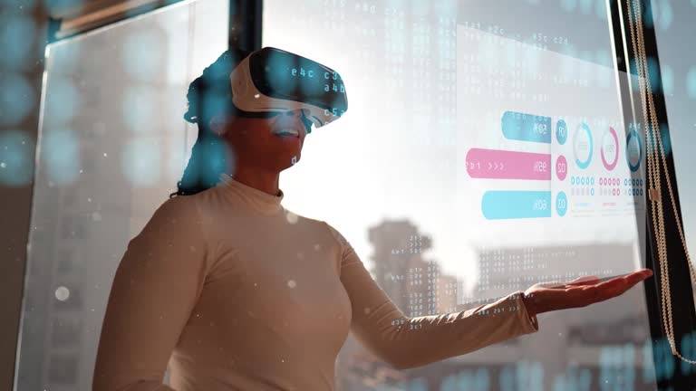 Una persona usa un visor de realidad virtual mientras interactúa con una interfaz holográfica.