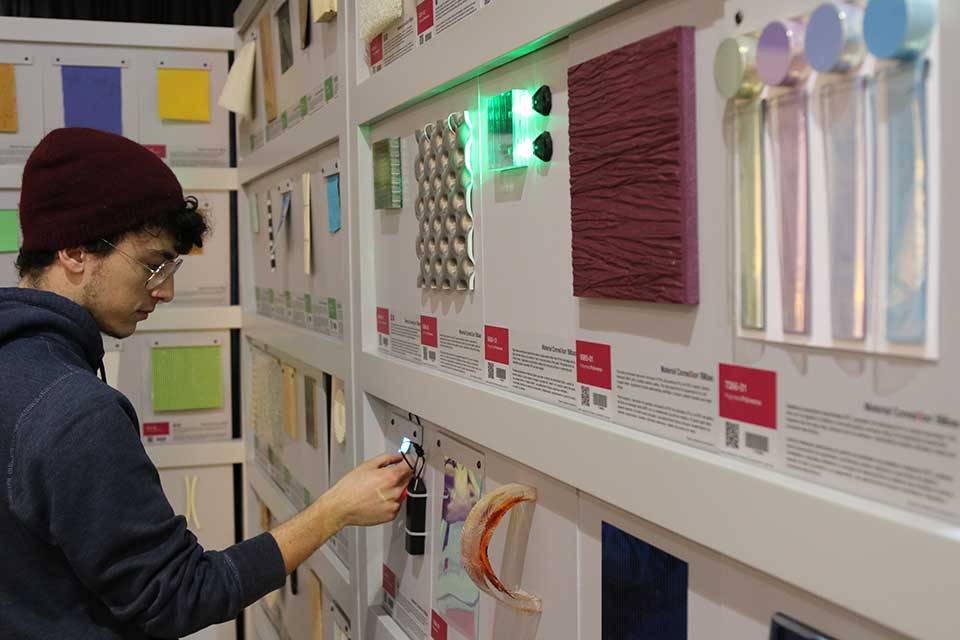 Materioteca única en España y que consta de una plataforma digital de más de 8.000 referencias internacionales y alrededor de 1.000 muestras físicas.