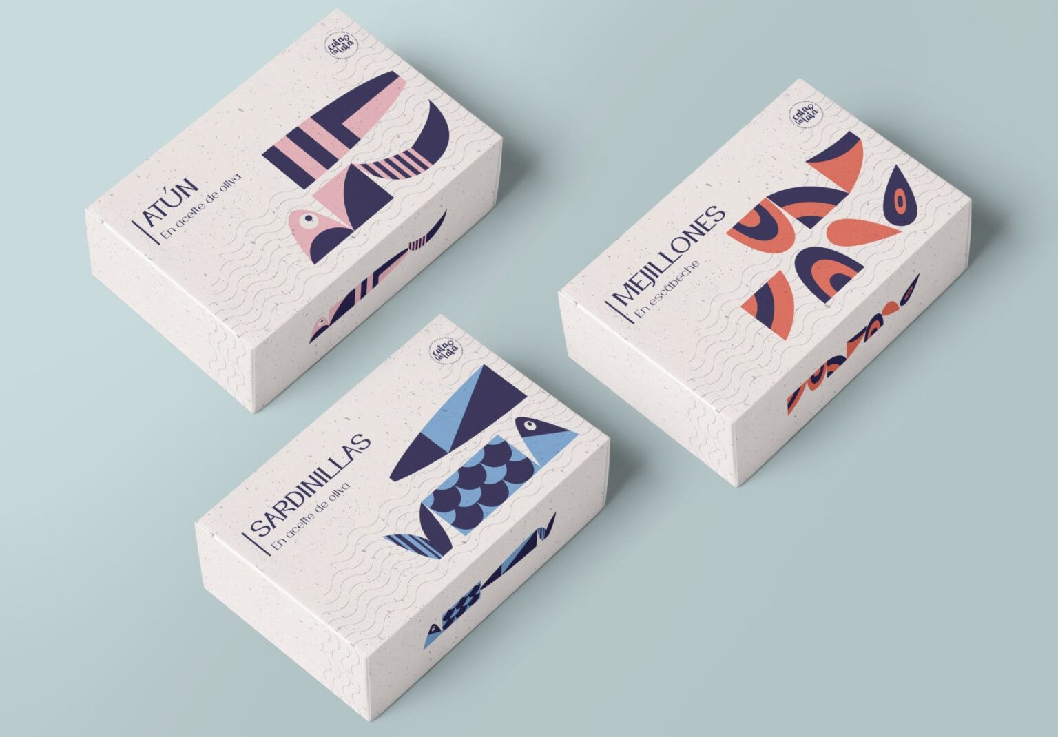 Tres cajas de productos marinos de diseño colorido y moderno en un fondo claro.