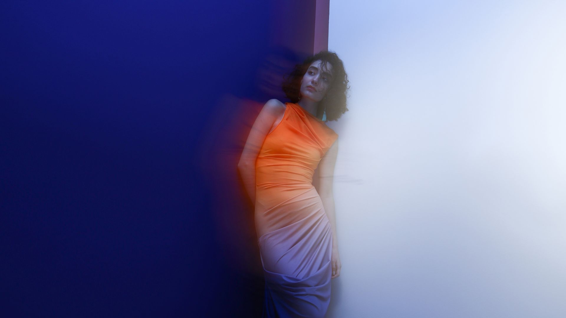 Shooting del desfile «Lo Fugaz» en el Museo Thyssen-Bornemisza. Fotografía: Andrew Jim. Dirección artística y estilismo: Alejandra Gombau